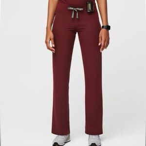 Figs Women’s Livingston Pants | Medium | Maroon